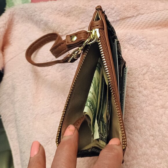 Lot of Three Womens Wallets - Picture 7 of 15